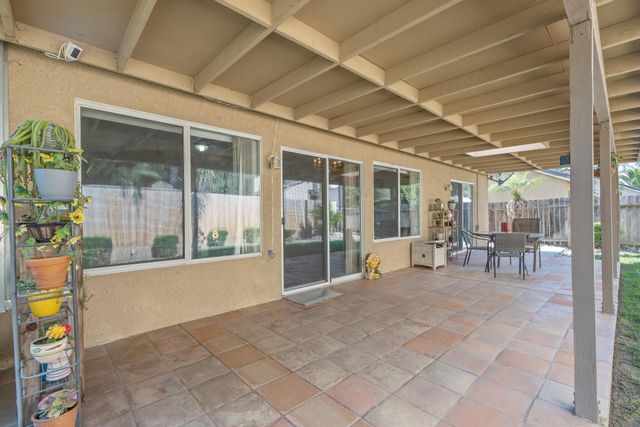 2915 S Aspen Street, Visalia, CA 93277