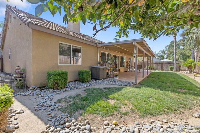 2915 S Aspen Street, Visalia, CA 93277