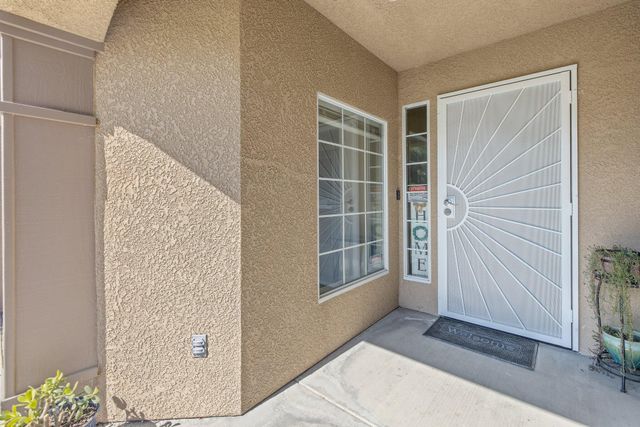 2915 S Aspen Street, Visalia, CA 93277