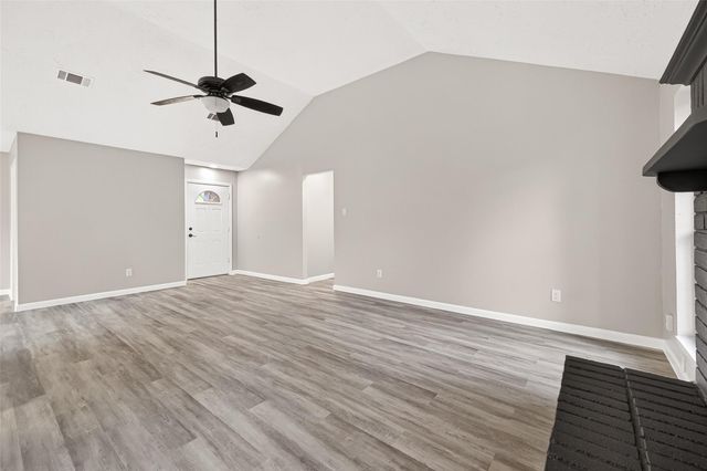 2031 Woodhue Drive, Spring, TX 77386