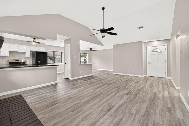 2031 Woodhue Drive, Spring, TX 77386