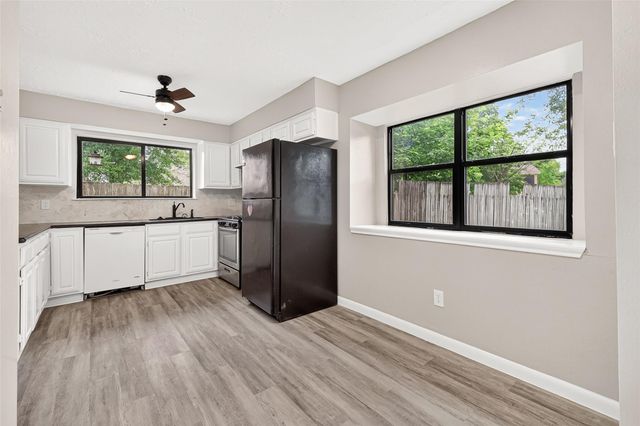 2031 Woodhue Drive, Spring, TX 77386