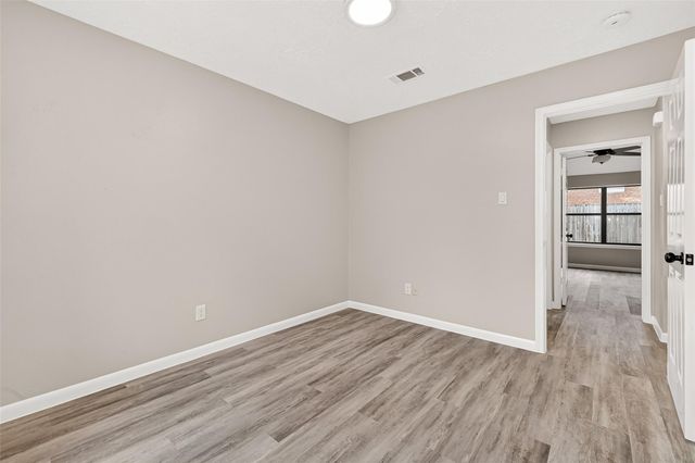 2031 Woodhue Drive, Spring, TX 77386