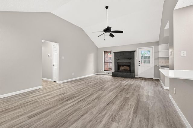 2031 Woodhue Drive, Spring, TX 77386
