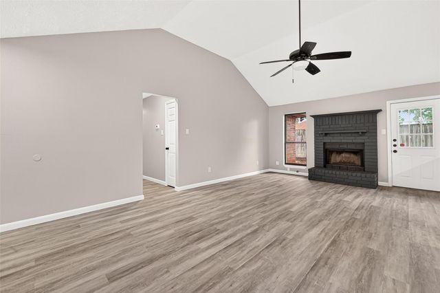 2031 Woodhue Drive, Spring, TX 77386