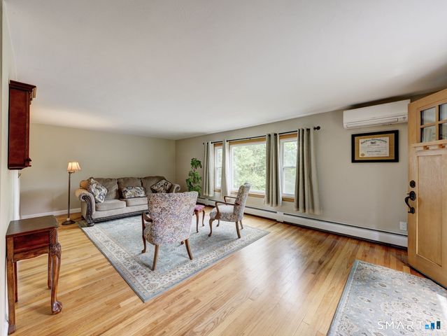 10 Spring Hill Road, Harwinton, CT 06791