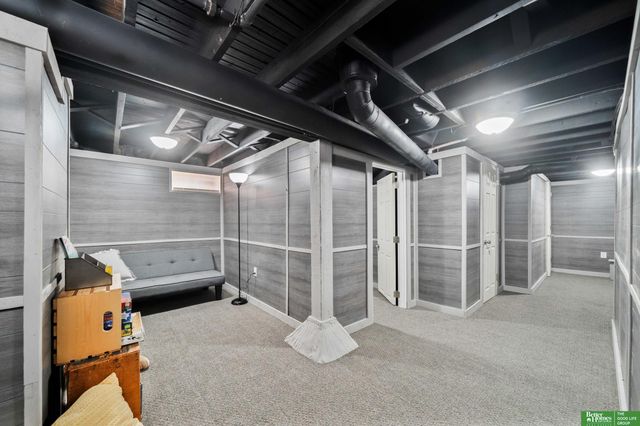 3704 N 19th Street, Omaha, NE 68110