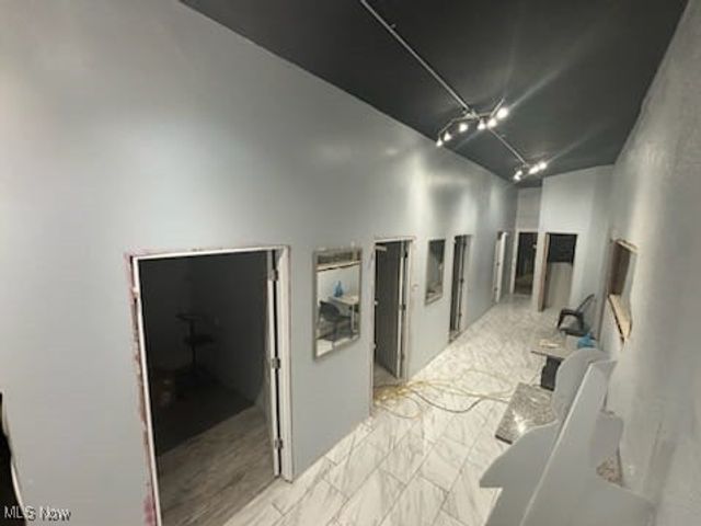 6802 Harvard Avenue, Cleveland, OH 44105