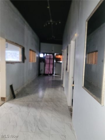 6802 Harvard Avenue, Cleveland, OH 44105