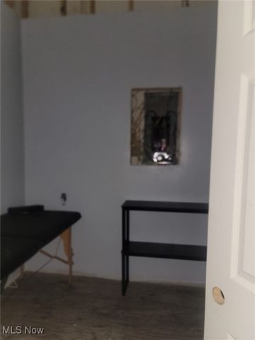 6802 Harvard Avenue, Cleveland, OH 44105