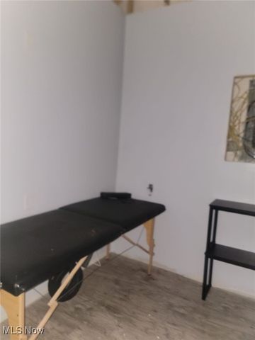 6802 Harvard Avenue, Cleveland, OH 44105