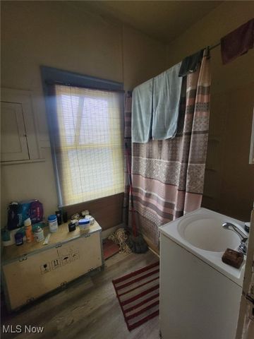 6802 Harvard Avenue, Cleveland, OH 44105