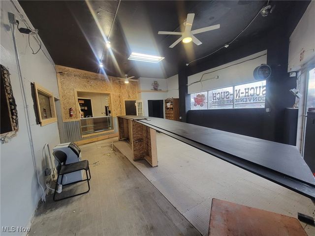 6802 Harvard Avenue, Cleveland, OH 44105