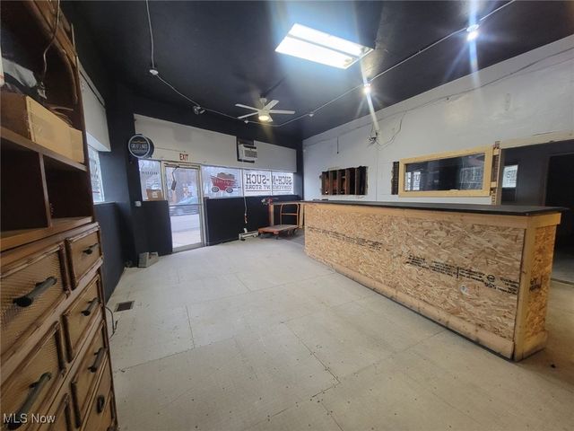 6802 Harvard Avenue, Cleveland, OH 44105