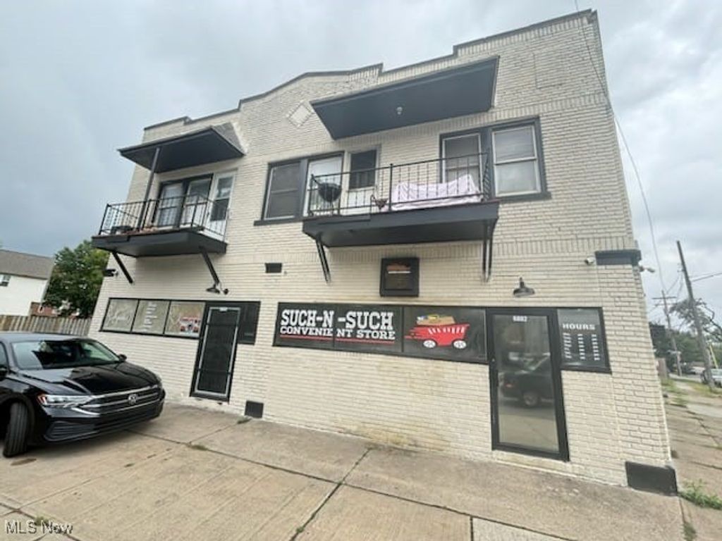 6802 Harvard Avenue, Cleveland, OH 44105