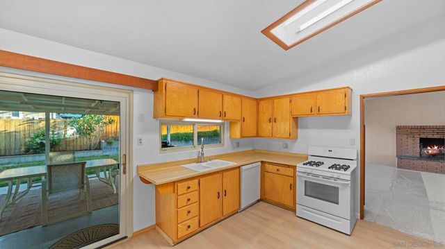 628 Shuboro, Vista, CA 92083