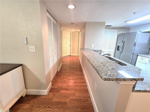 4122 Residence DR # 108, Fort Myers, FL 33901