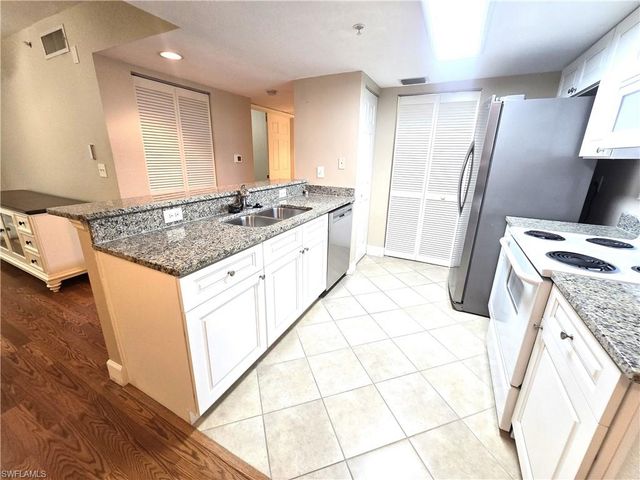 4122 Residence DR # 108, Fort Myers, FL 33901