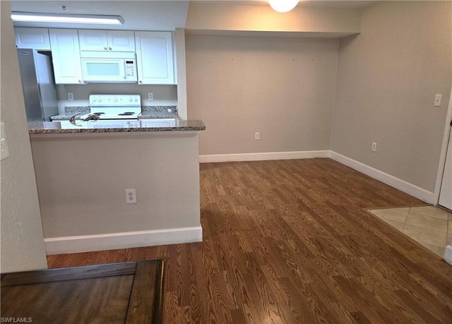 4122 Residence DR # 108, Fort Myers, FL 33901