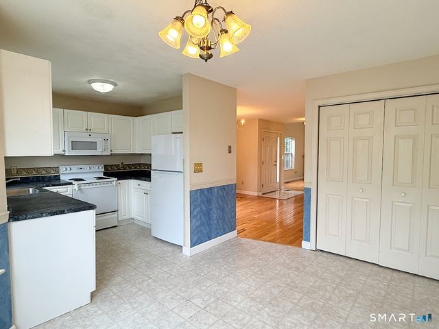 204 Gray Fox Lane 204, Rocky Hill, CT 06067