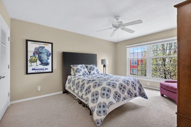 3215 E Locust Street A1-3, Davenport, IA 52803