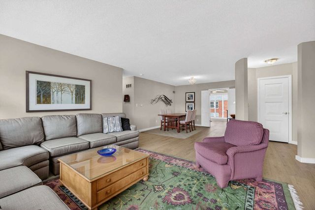 3215 E Locust Street A1-3, Davenport, IA 52803
