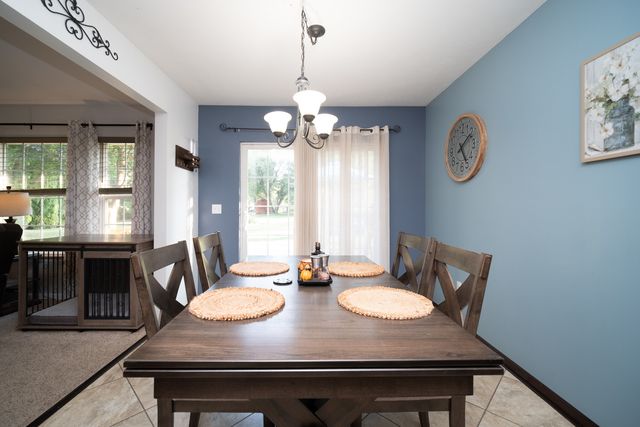 106 Thornhill Drive, Poplar Grove, IL 61065