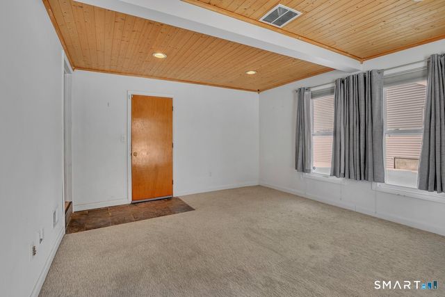 50 Davis Road, East Hartford, CT 06118