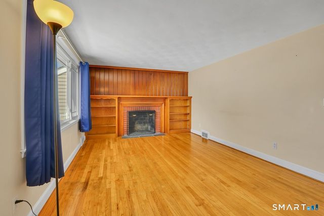 50 Davis Road, East Hartford, CT 06118