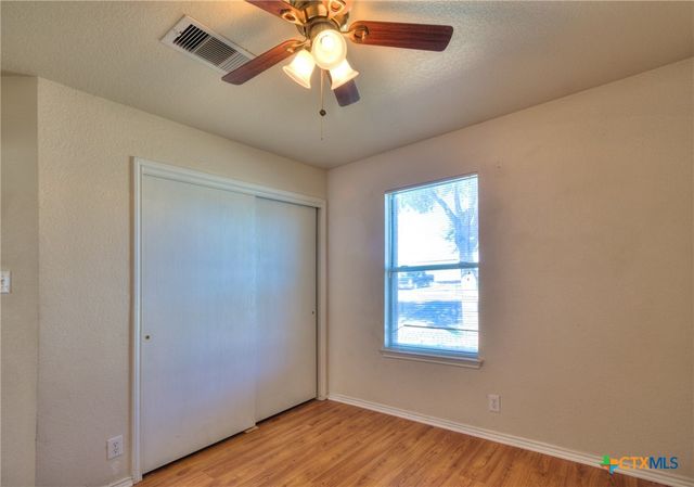 656 Cherokee, New Braunfels, TX 78132