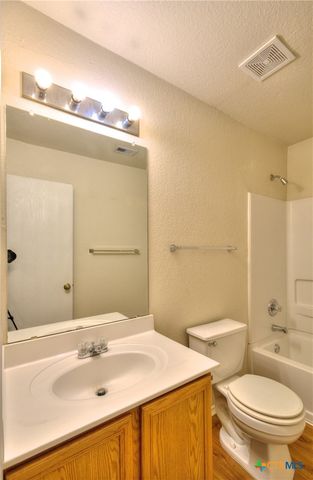 656 Cherokee, New Braunfels, TX 78132