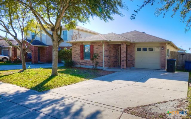 656 Cherokee, New Braunfels, TX 78132