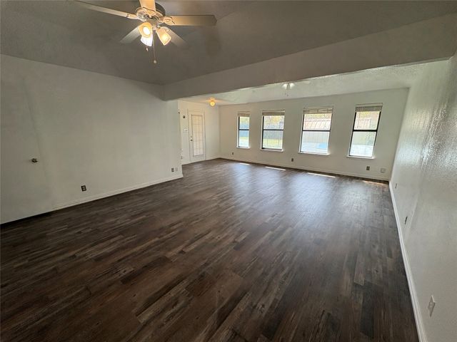 8111 Llano Avenue, Benbrook, TX 76116