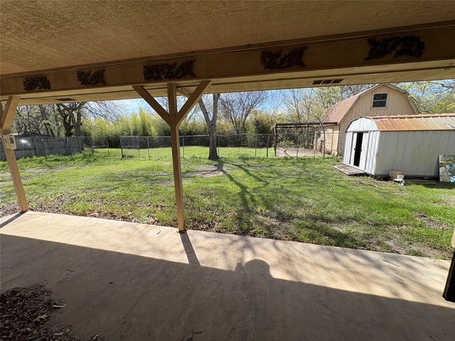 8111 Llano Avenue, Benbrook, TX 76116