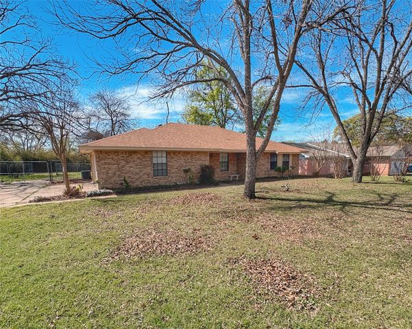8111 Llano Avenue, Benbrook, TX 76116