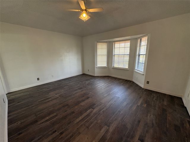 8111 Llano Avenue, Benbrook, TX 76116