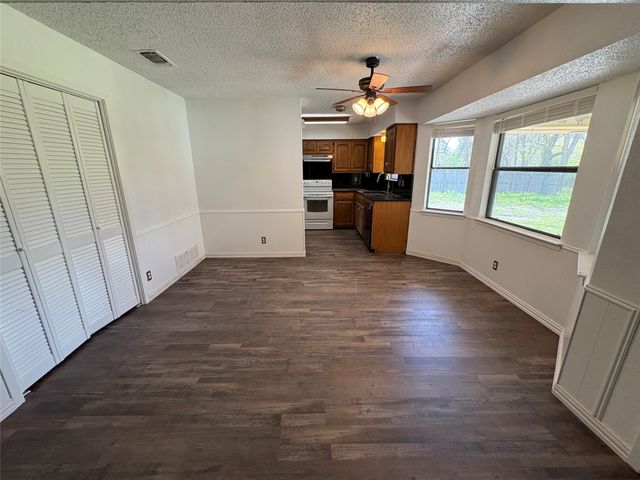 8111 Llano Avenue, Benbrook, TX 76116