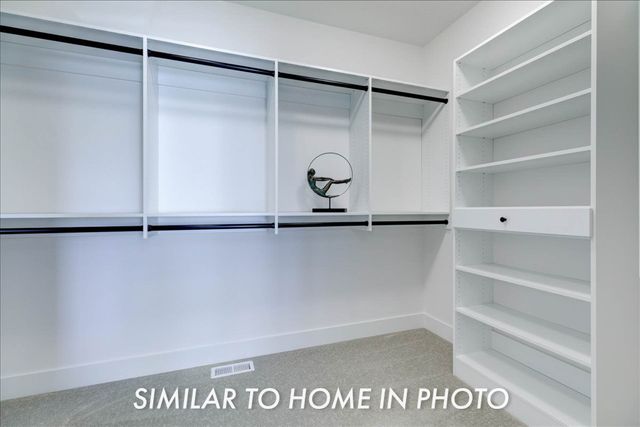 4648 173rd Street, Urbandale, IA 50111