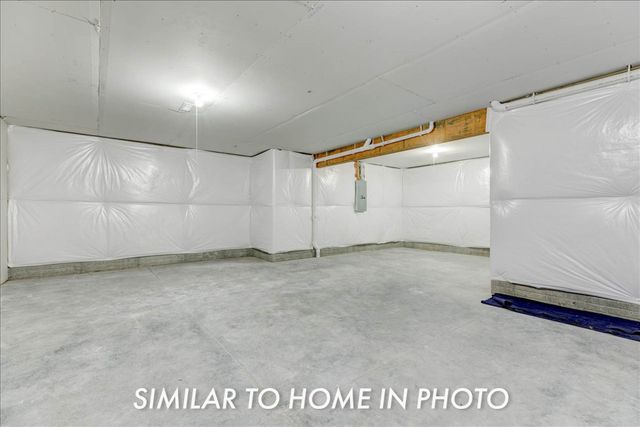 4648 173rd Street, Urbandale, IA 50111