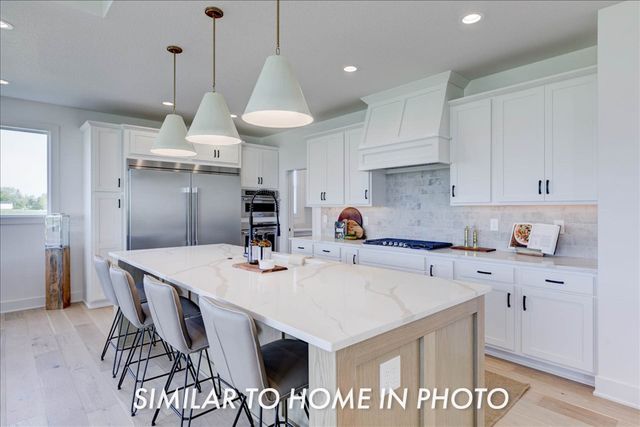 4648 173rd Street, Urbandale, IA 50111