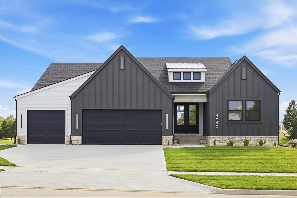 4648 173rd Street, Urbandale, IA 50111
