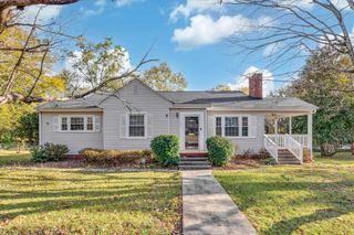 305 Briarwood Road, Spartanburg, SC 29301