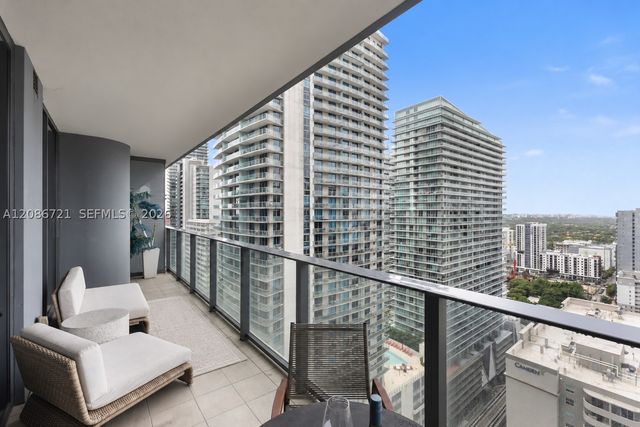 1000 Brickell Plaza 2704, Miami, FL 33131