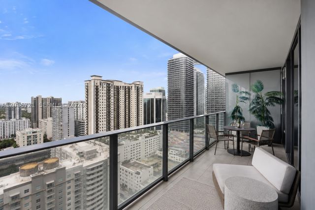 1000 Brickell Plaza 2704, Miami, FL 33131