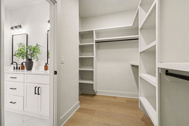 3411 Hydes Ferry Rd, Nashville, TN 37218