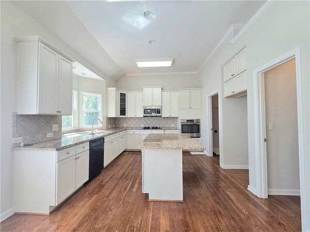 3792 Suwanee Mill Drive, Buford, GA 30518