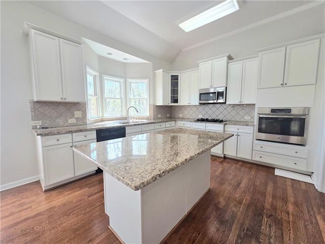 3792 Suwanee Mill Drive, Buford, GA 30518