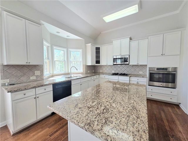 3792 Suwanee Mill Drive, Buford, GA 30518