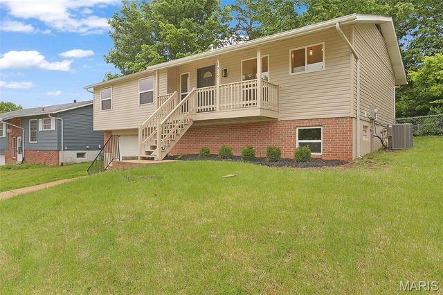 1910 Catlin Drive, Barnhart, MO 63012