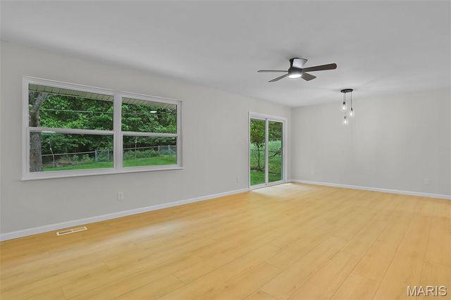 1910 Catlin Drive, Barnhart, MO 63012